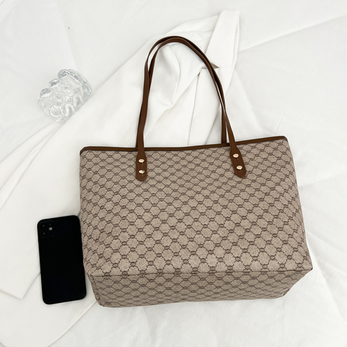 Роскошная винтажная женская су – обзор и цена Tote Bag Leather Monogram