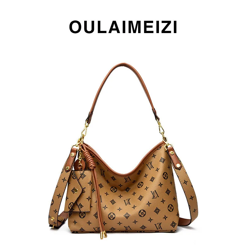 Дизайнерская легкая винтажная  – обзор и цена Tote Bag Leather Monogram