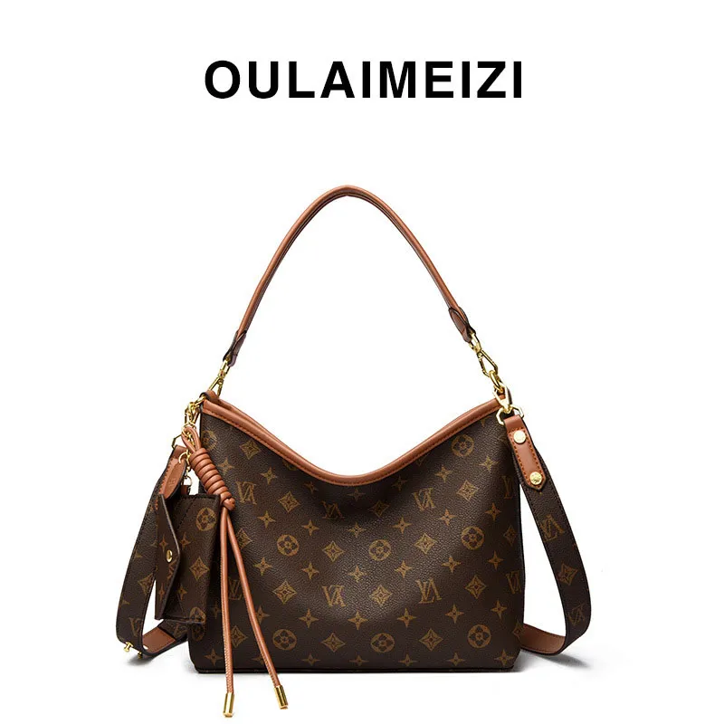 Дизайнерская легкая винтажная  – обзор и цена Tote Bag Leather Monogram