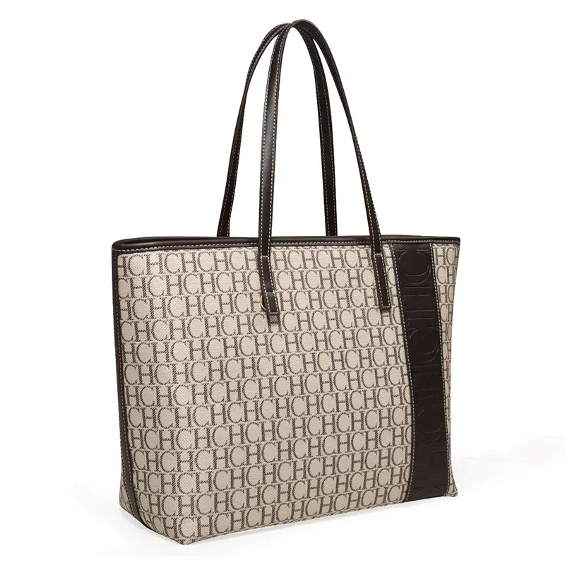 Сумка-тоут CH с монограммой, б – обзор и цена Tote Bag Leather Monogram