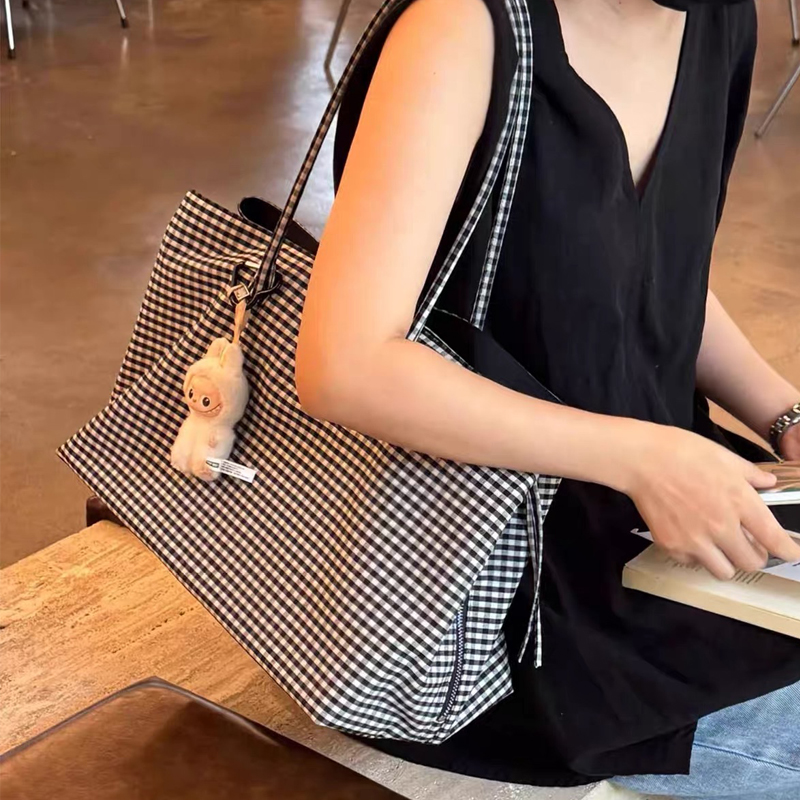Повседневная сумка-тоут в клет – обзор и цена Luxury Bags 2026