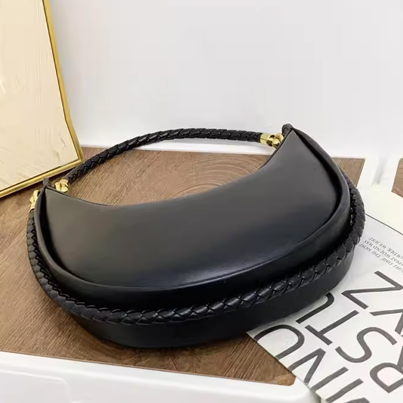 Классические круглые сумки-пол – обзор и цена Luxury Bags 2026